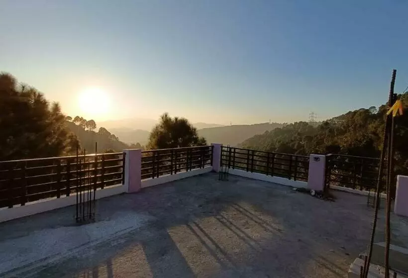 Hotelli The Hill Heaven Home Stay