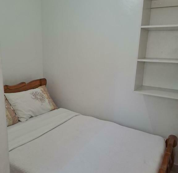 پانسیون Cates Place Lanet