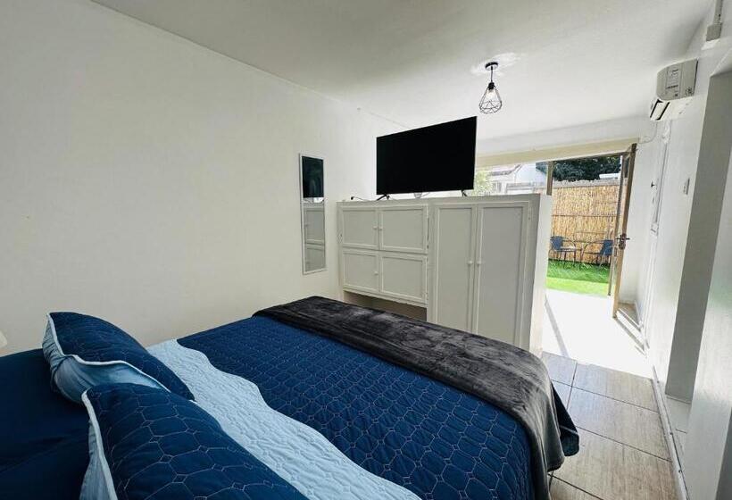 پانسیون Maktvb Europa Hostal Boutique