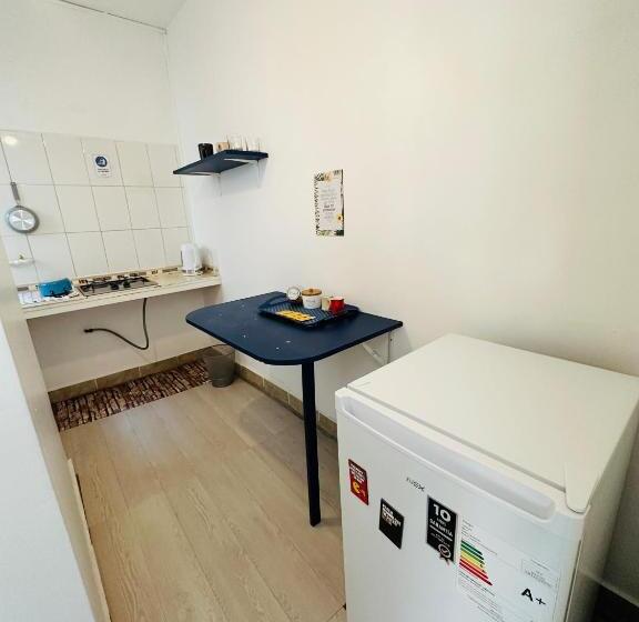 پانسیون Maktvb Europa Hostal Boutique