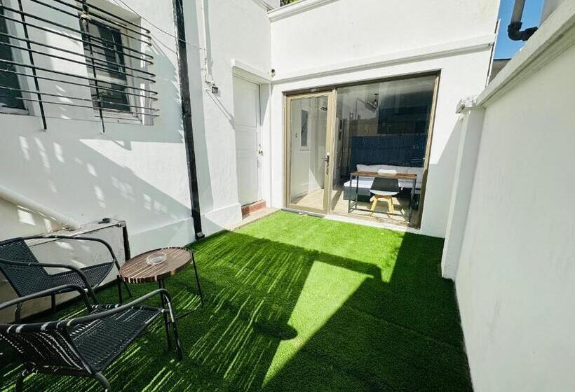 پانسیون Maktvb Europa Hostal Boutique