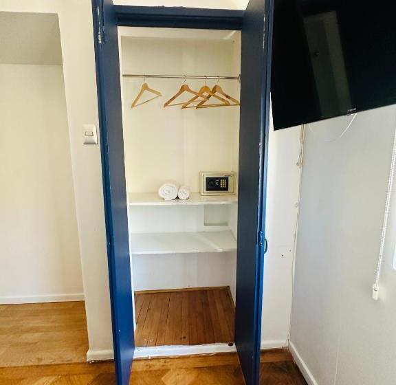 پانسیون Maktvb Europa Hostal Boutique