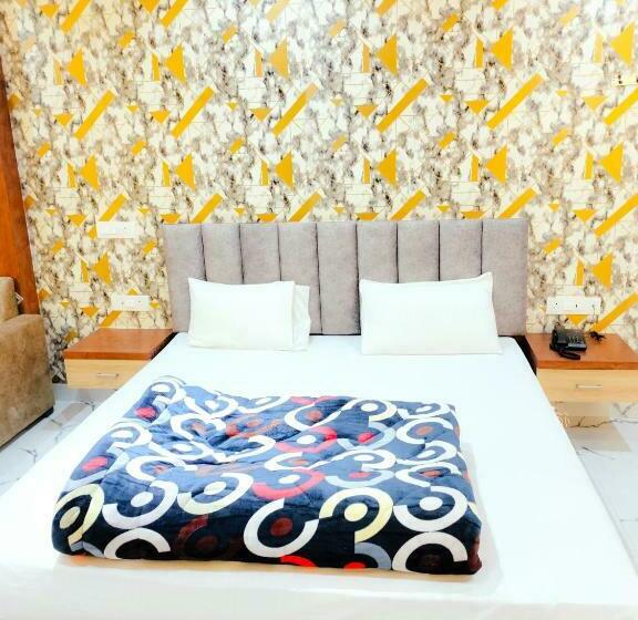 Rbs Hotel & Restaurant 5 Mint Walking Distance From Ram Janam Bhumi