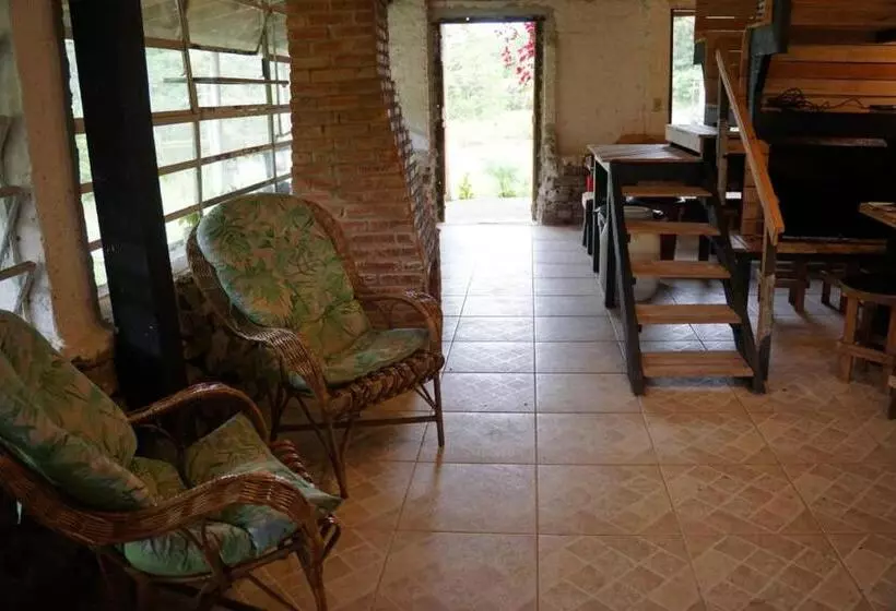 Retkeilymaja Lago 7 Cores