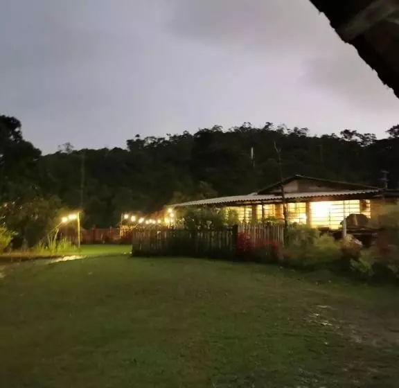 Retkeilymaja Lago 7 Cores