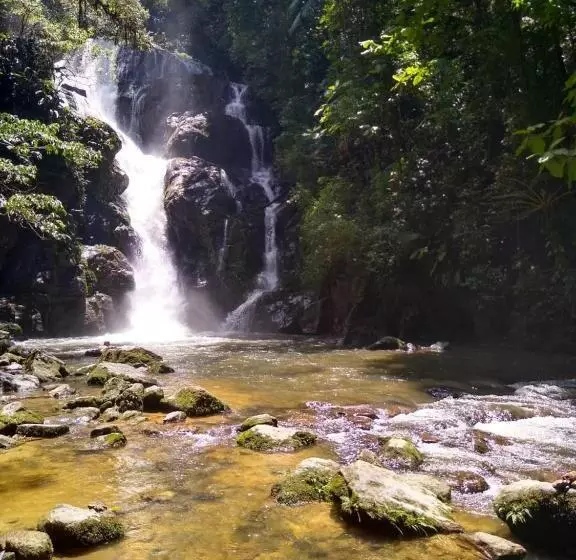 Retkeilymaja Lago 7 Cores