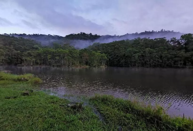 Retkeilymaja Lago 7 Cores