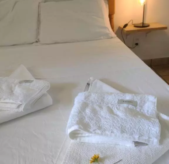 Retkeilymaja Lago 7 Cores