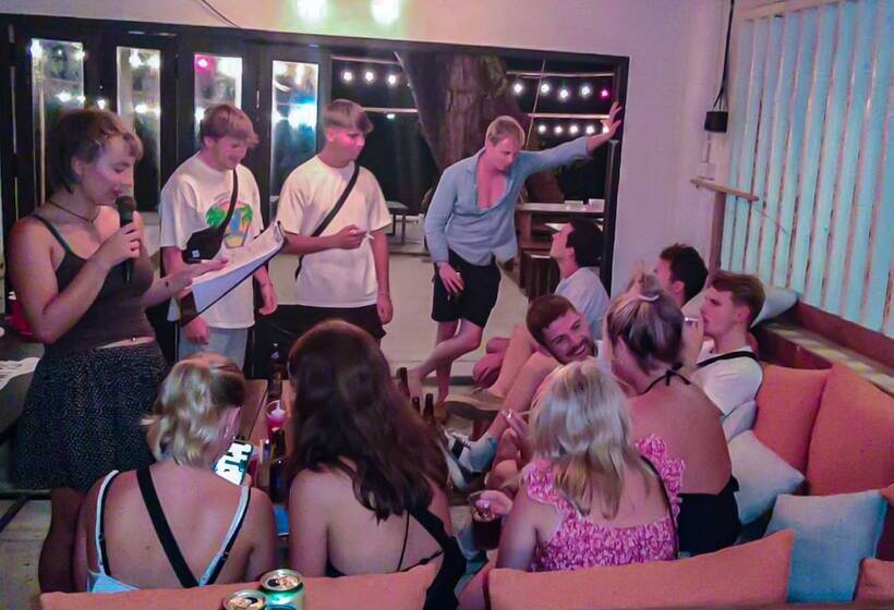 Szálló Slumber Party Surf Kata Phuket