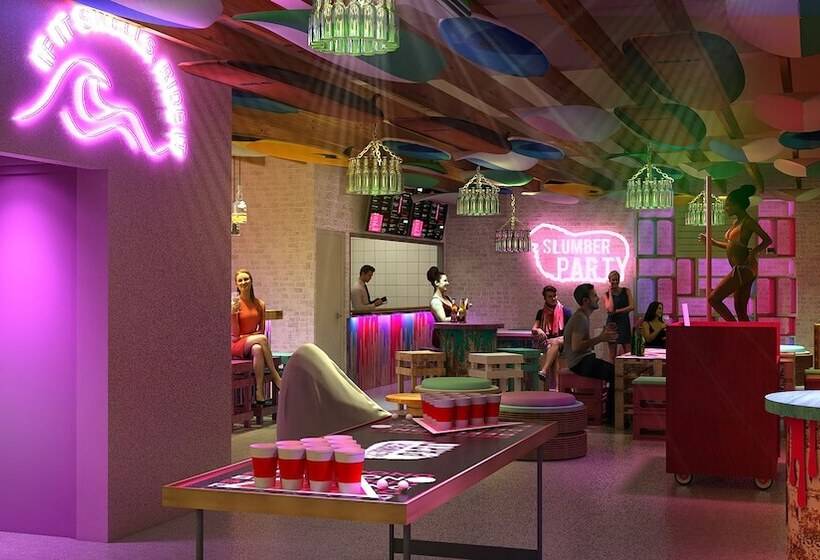 Szálló Slumber Party Surf Kata Phuket