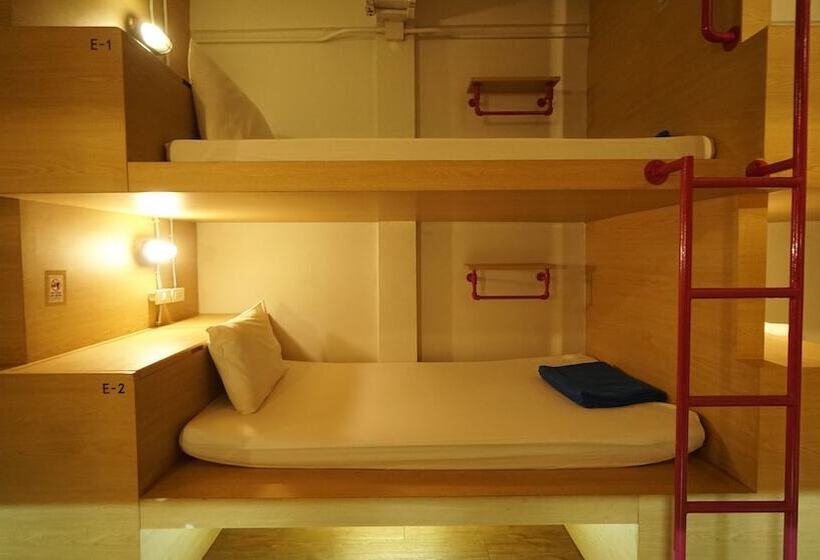 Szálló Slumber Party Surf Kata Phuket