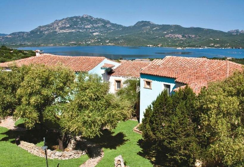 Apartments In Residence With Swimming Pool In Porto Rotondo