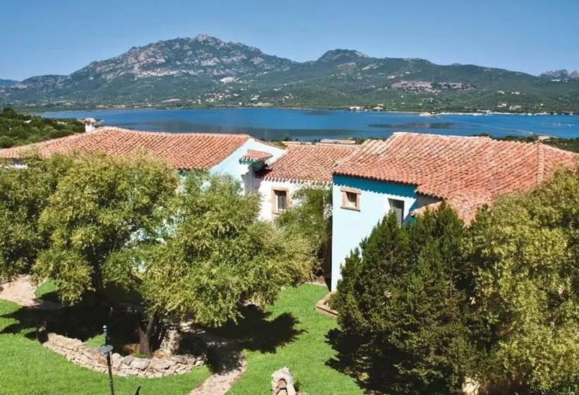 Apartments In Residence With Swimming Pool In Porto Rotondo