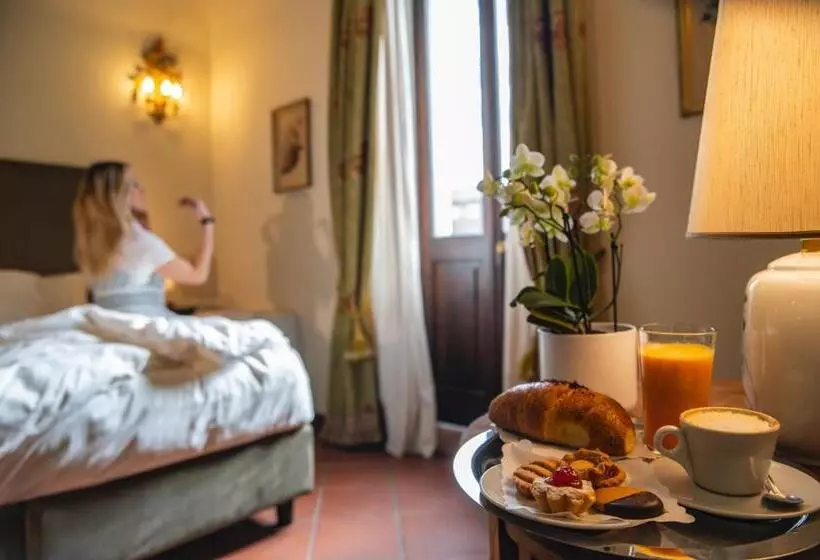 تختخواب و صبحانه Dimora Conte Cavour