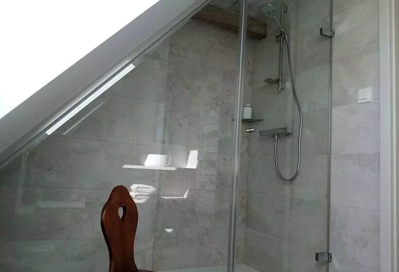 Aamiaismajoitus (B&B) Hissele