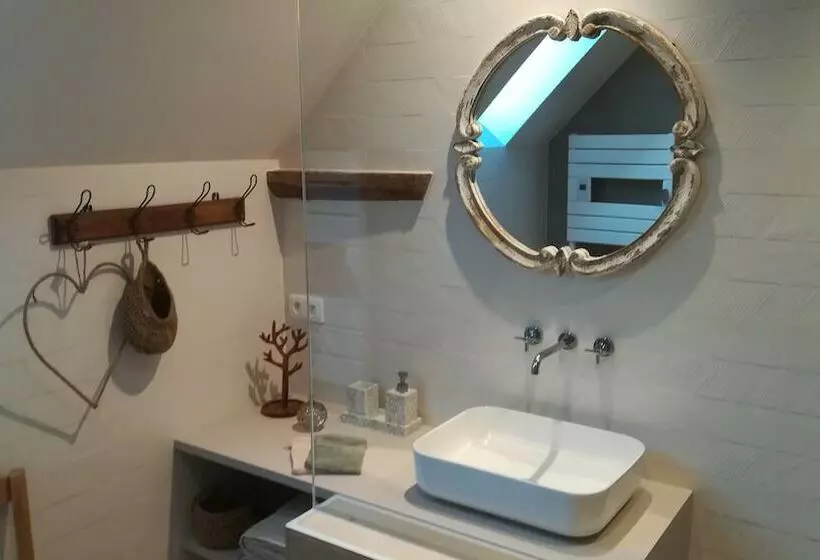 Aamiaismajoitus (B&B) Hissele