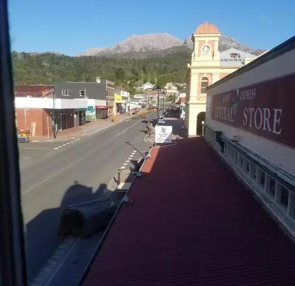 Aamiaismajoitus (B&B) Hunters