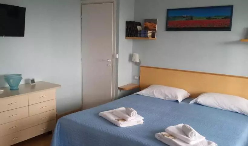 Aamiaismajoitus (B&B) L Albore