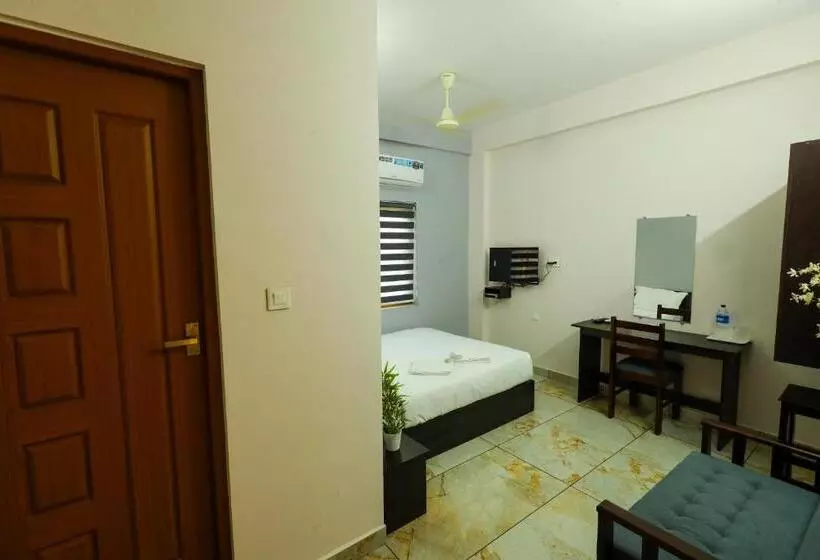 Hotelli Aldora Airport Residency