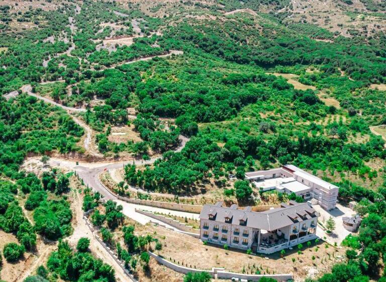 هتل Gle Alb Agrotourism