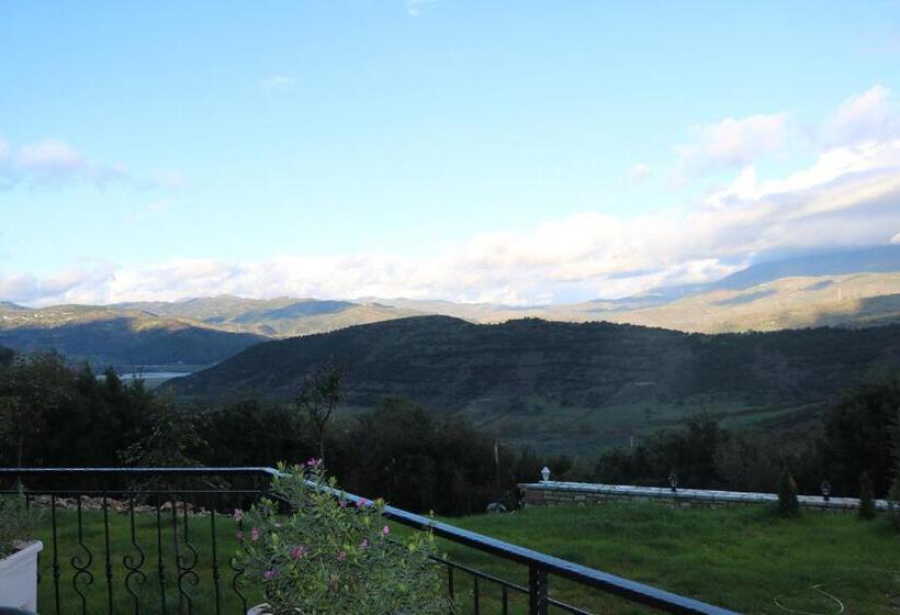 هتل Gle Alb Agrotourism