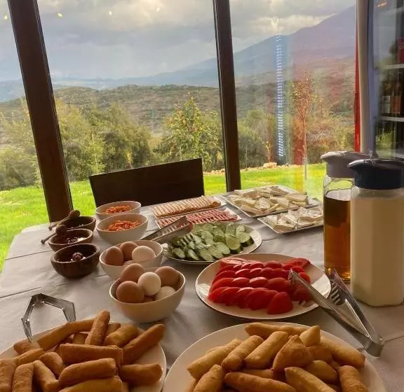 ホテル Gle Alb Agrotourism