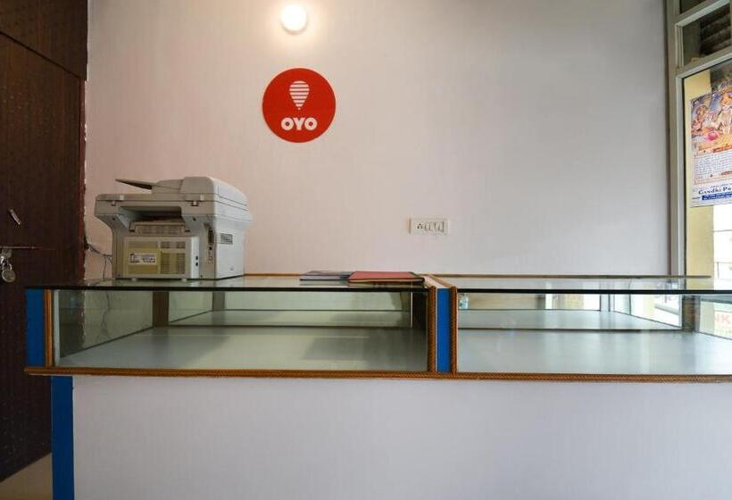 בית מלון כפרי Flagship Ekta Palace