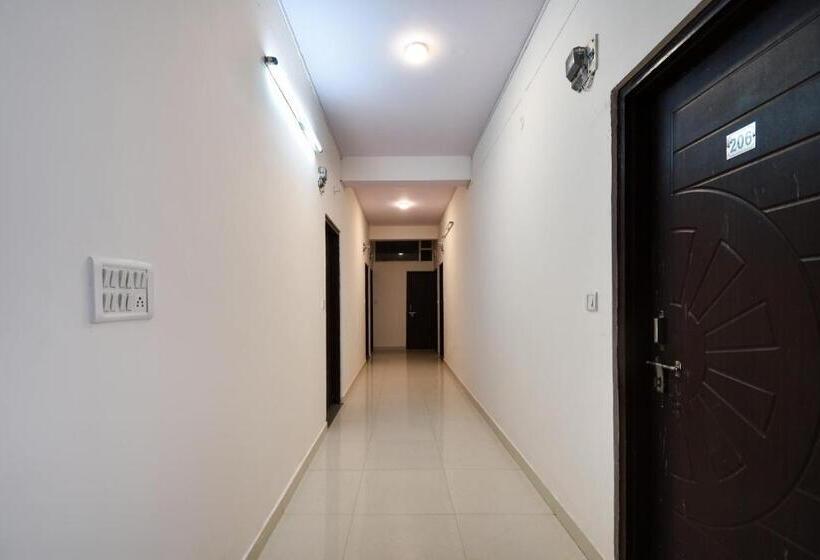 בית מלון כפרי Flagship Ekta Palace