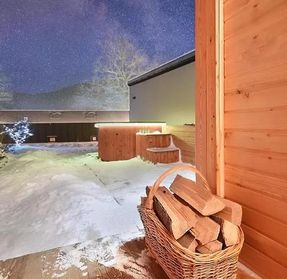 ホテル Kub House Village