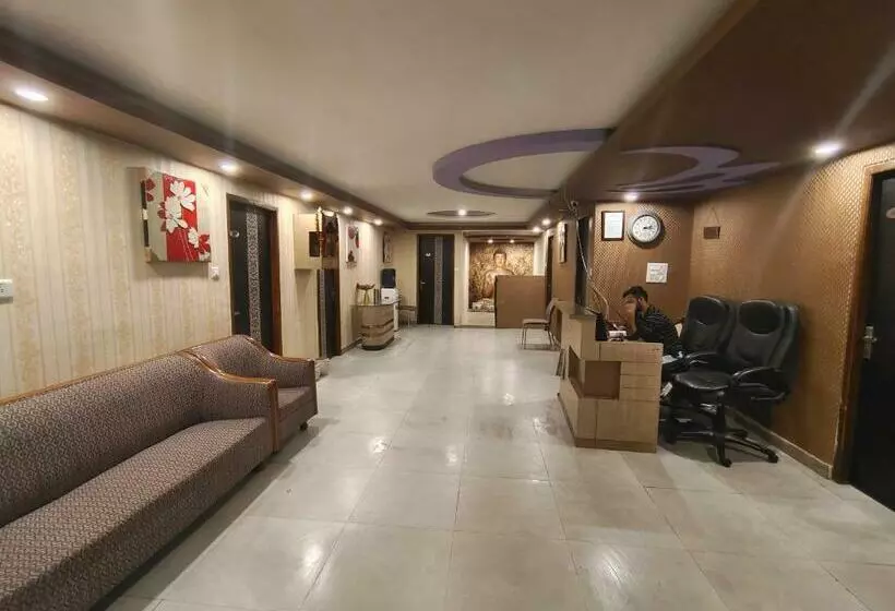 Hotelli Mountain Zest Simla Royale Near Mall Road Free Pickup From Railway Station Simla