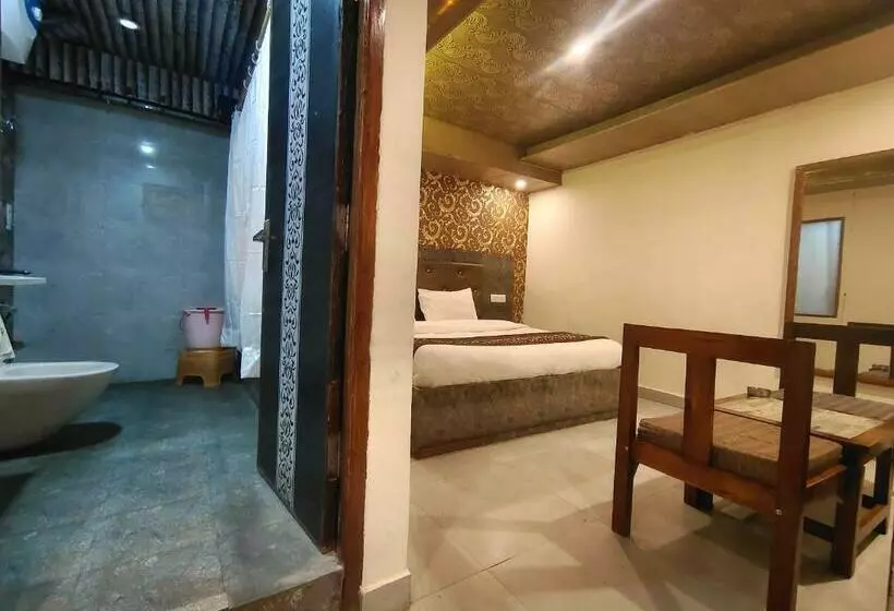 Hotelli Mountain Zest Simla Royale Near Mall Road Free Pickup From Railway Station Simla