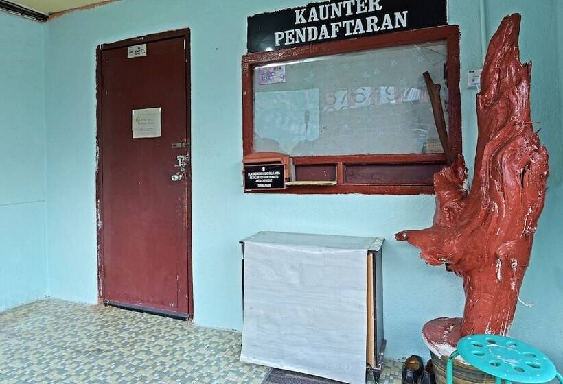 호텔 Oyo 90689 Chalet Kak Siti