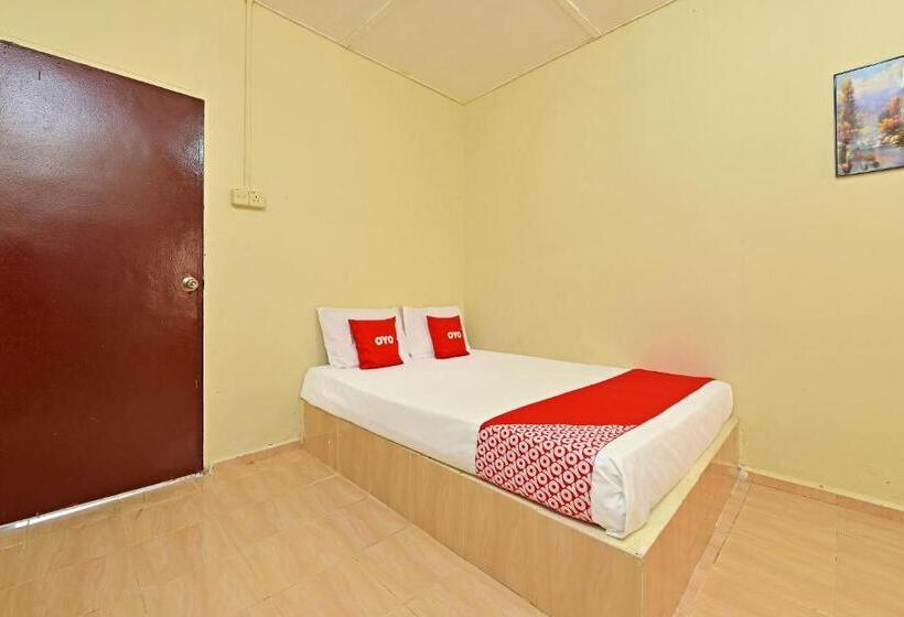 호텔 Oyo 90689 Chalet Kak Siti