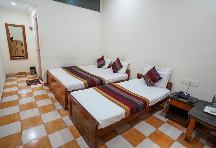 هتل Prakaash Residency