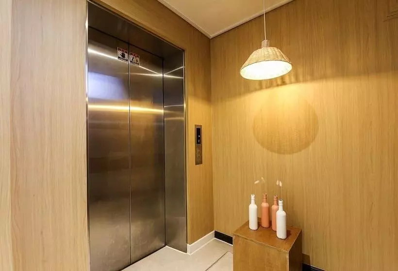 ホテル Gwangju Chungjang Ro Hotle The First Boutique