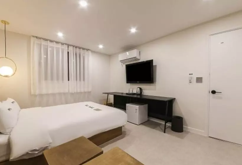 ホテル Gwangju Chungjang Ro Hotle The First Boutique