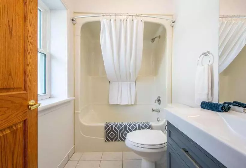 Majatalo Ocean Bay View Luxury Guesthouse