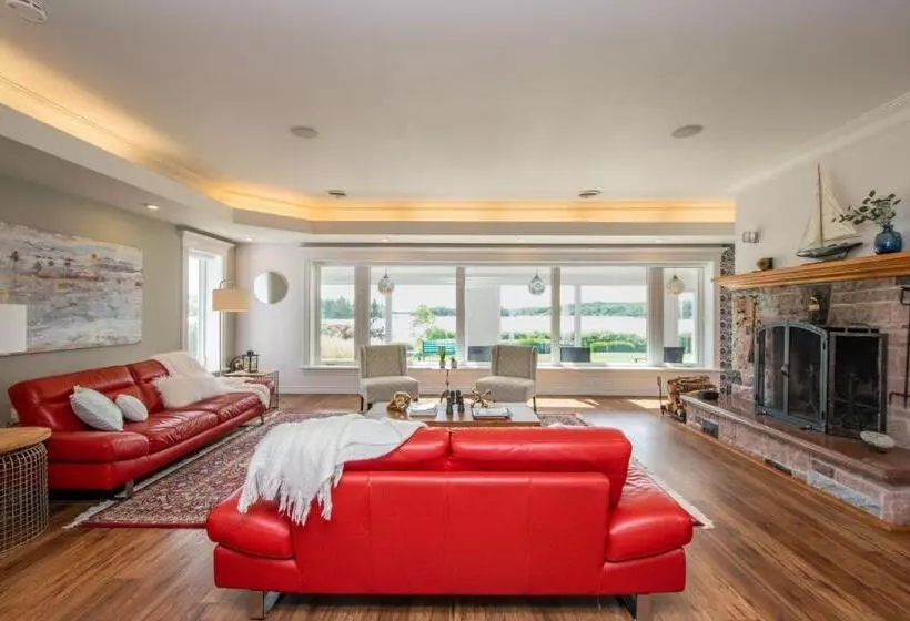 Majatalo Ocean Bay View Luxury Guesthouse