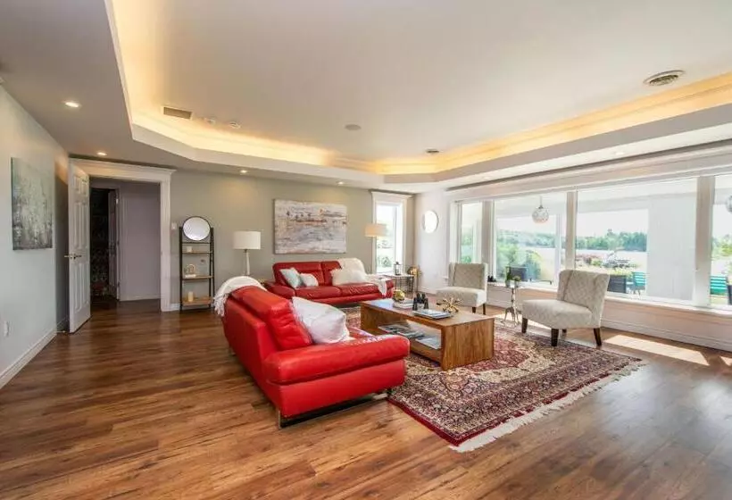 Majatalo Ocean Bay View Luxury Guesthouse