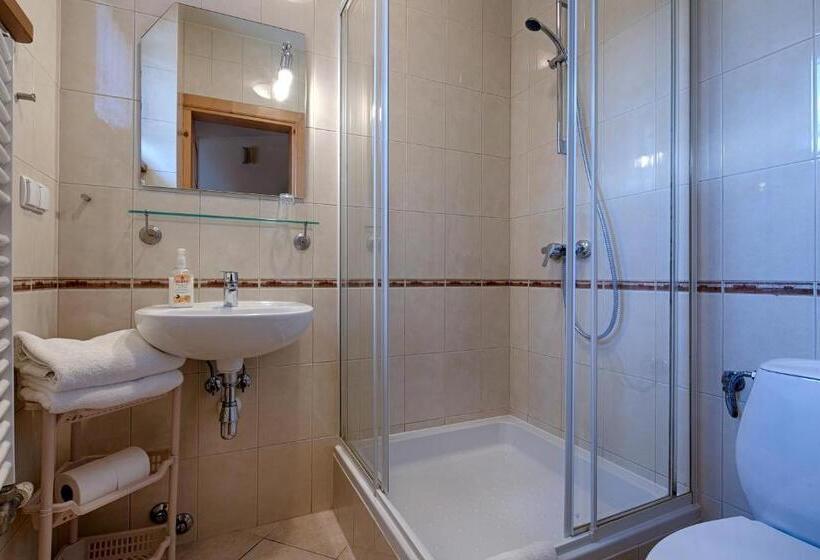 ペンション Willa Bystry, Pod Nosalem