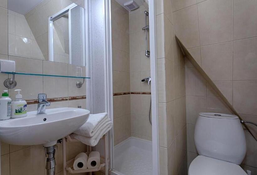 ペンション Willa Bystry, Pod Nosalem