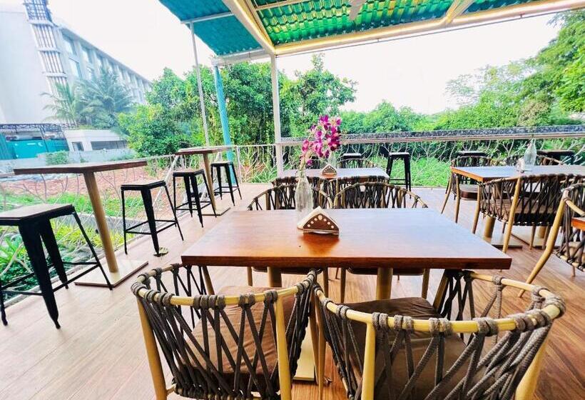 The Mayfield Resort, Vagator