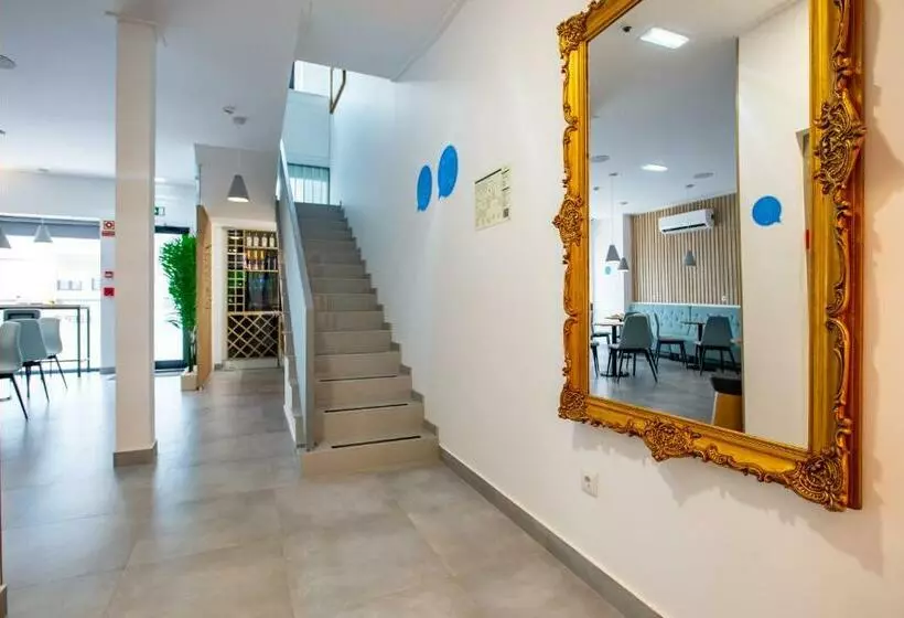 Retkeilymaja Lizbon South Bed