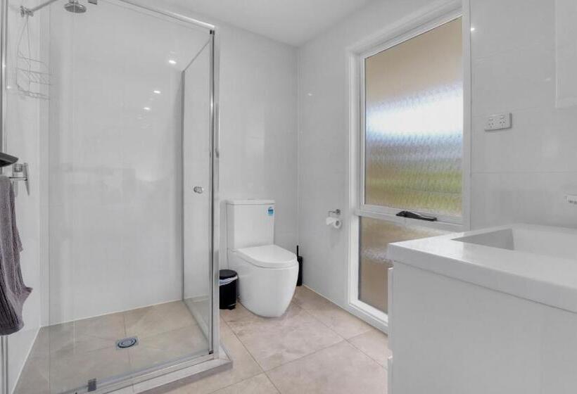 הוסטל Recharge In Waurn Ponds