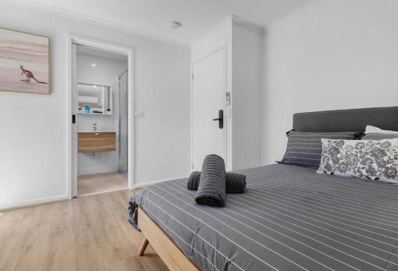 הוסטל Recharge In Waurn Ponds