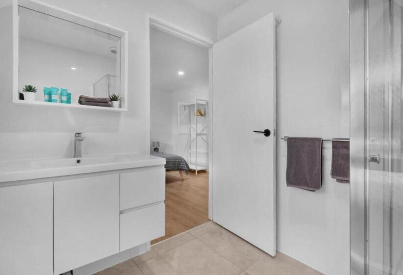 הוסטל Recharge In Waurn Ponds