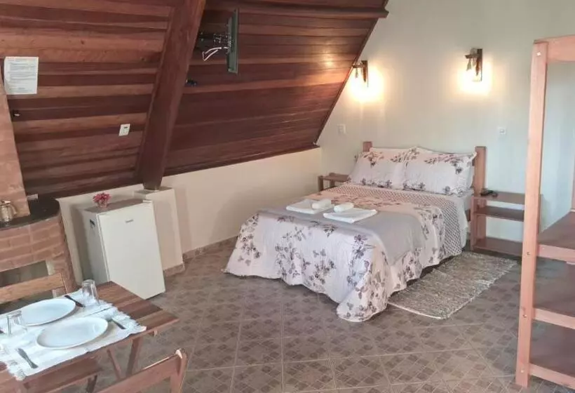 ユースホステル Villa Das Palmeiras Chalés & Camping