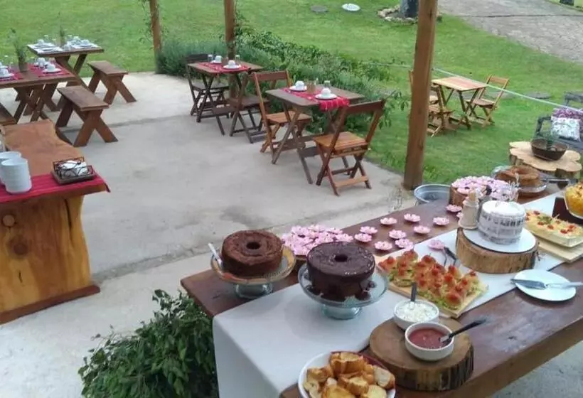 ユースホステル Villa Das Palmeiras Chalés & Camping