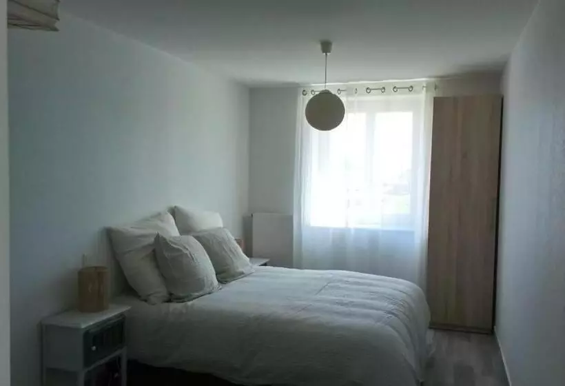 ベッドアンドブレックファースト Détour En Beaujolais