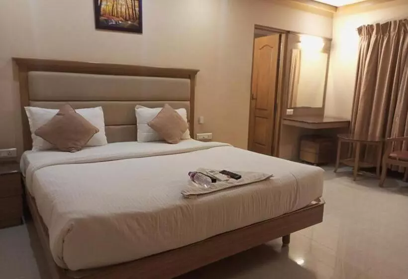 ホテル Bairav Grand Madurai